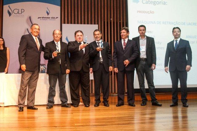 Máquina de retração