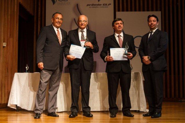 Utilização da Técnico de Emissão Acústica